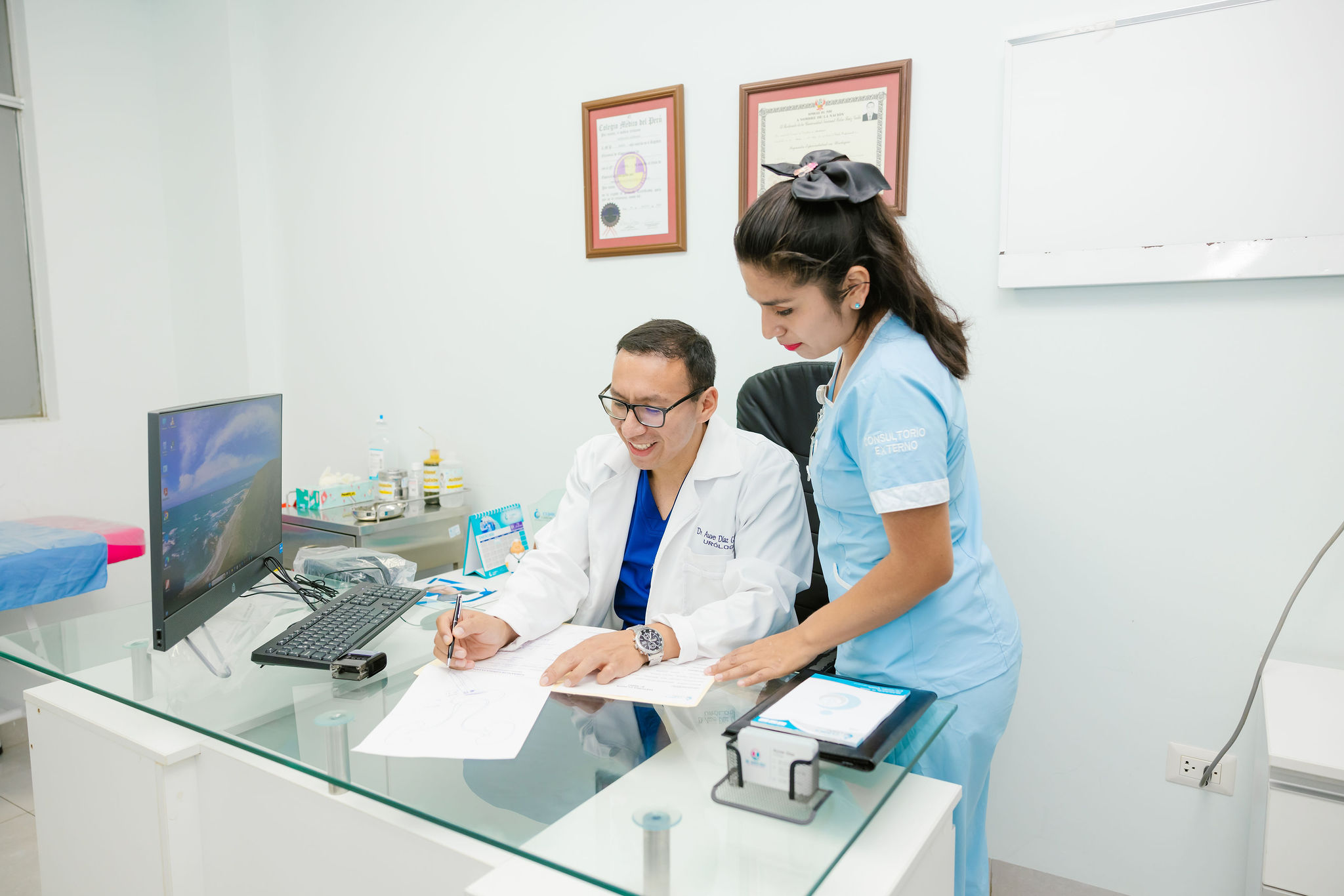 Consulta externa en diversas especialidades
